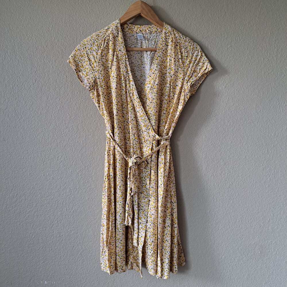 Old Navy Floral Yellow and White Wrap Dress Size Small